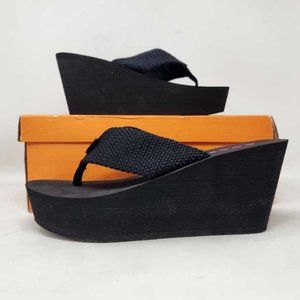 New women's 8 Rocket Dog black Diver platform flip flops sandals